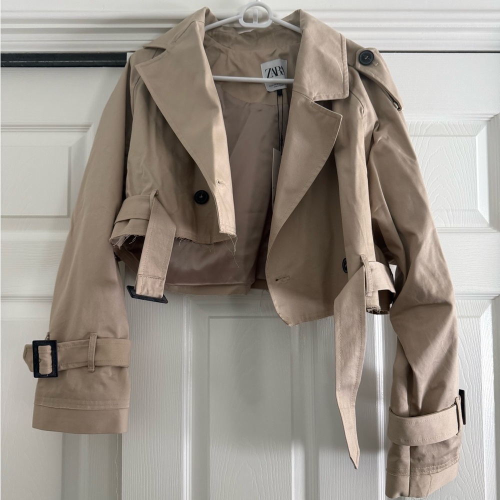 Zara Beige Cropped Trench Coat